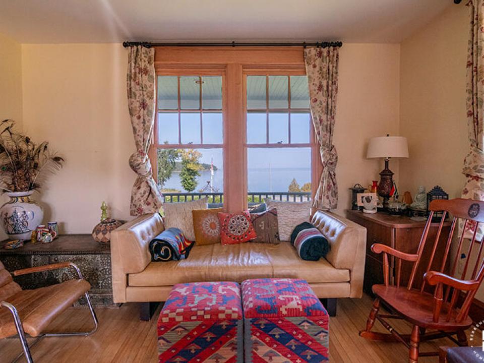 SheldonFarmOnLakeChamplain_LivingRoom_Co