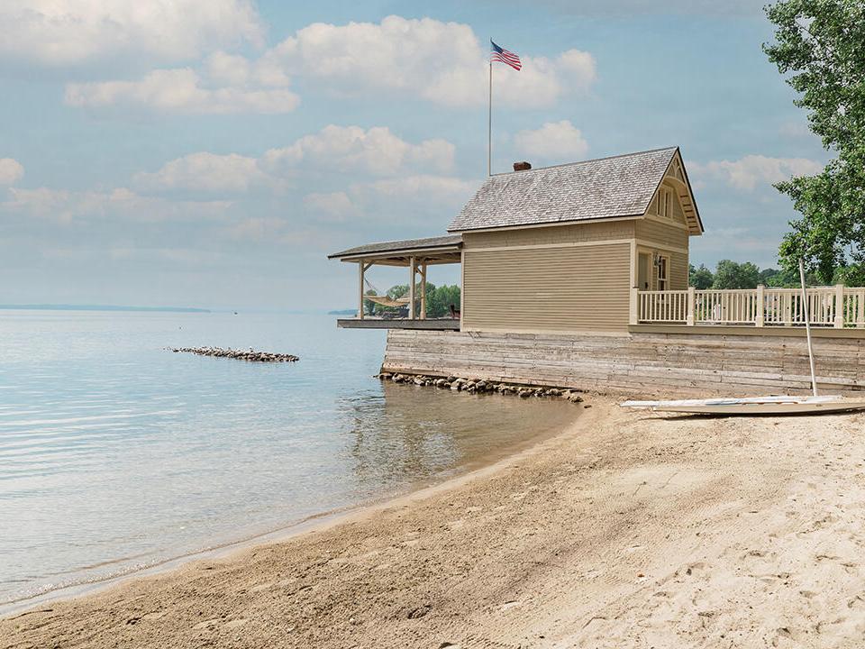 Beach & Boathouse