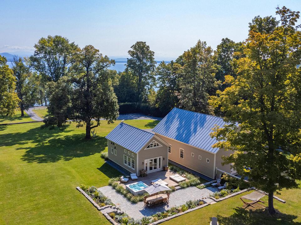 Guest Cottage & Barn