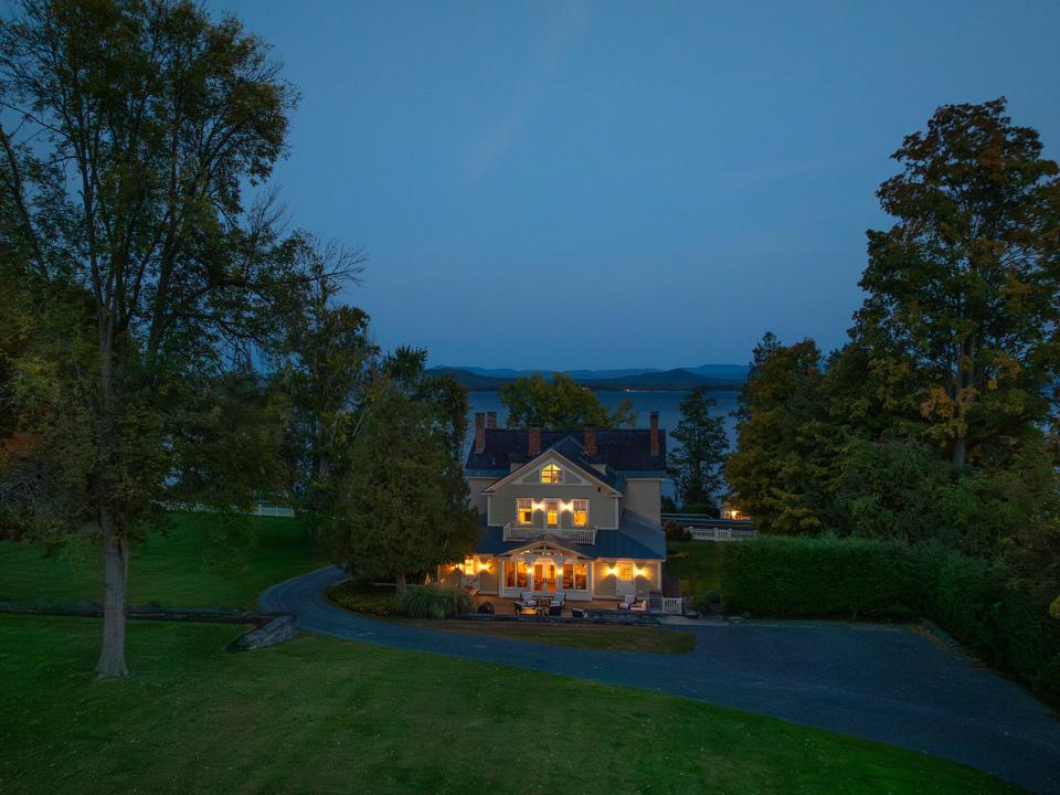 Evening - Rosslyn Estate