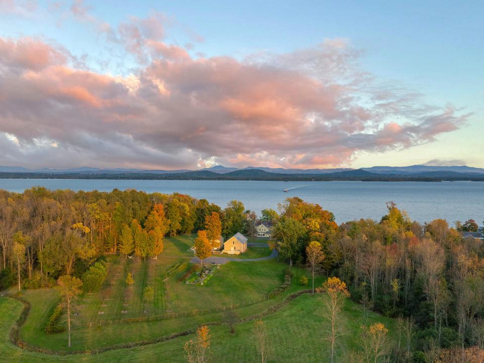 2783-Essex-Rd-ESSEX-Full-Res-12