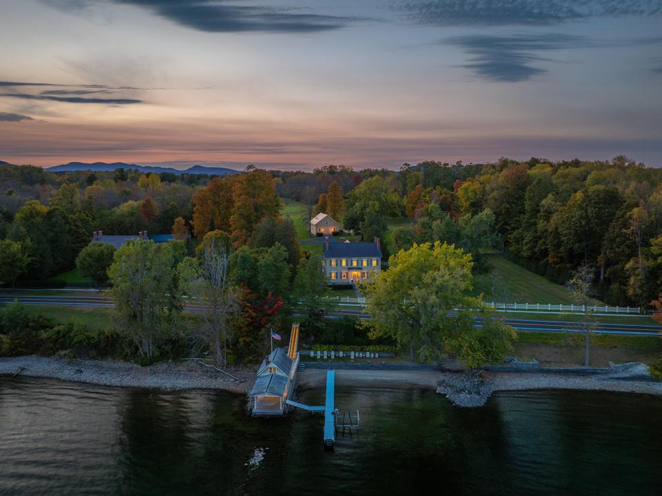 Evening - Rosslyn Redux Estate