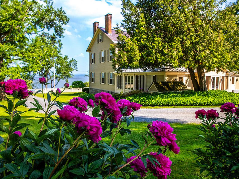 nbRosslyn2025JuneHR-7851