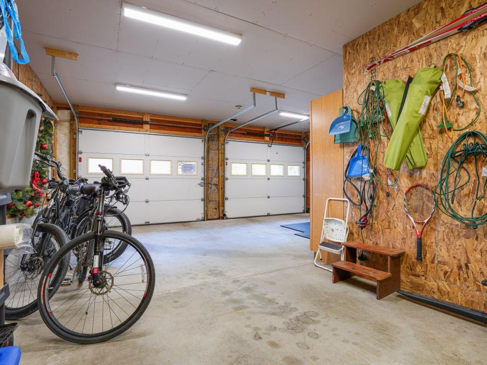 Kenniston - Lake Simond - garage II