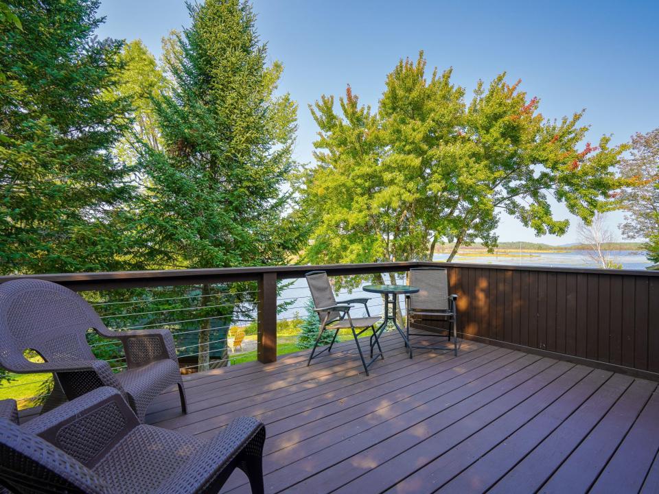 Kenniston - Lake Simond - guest cottage