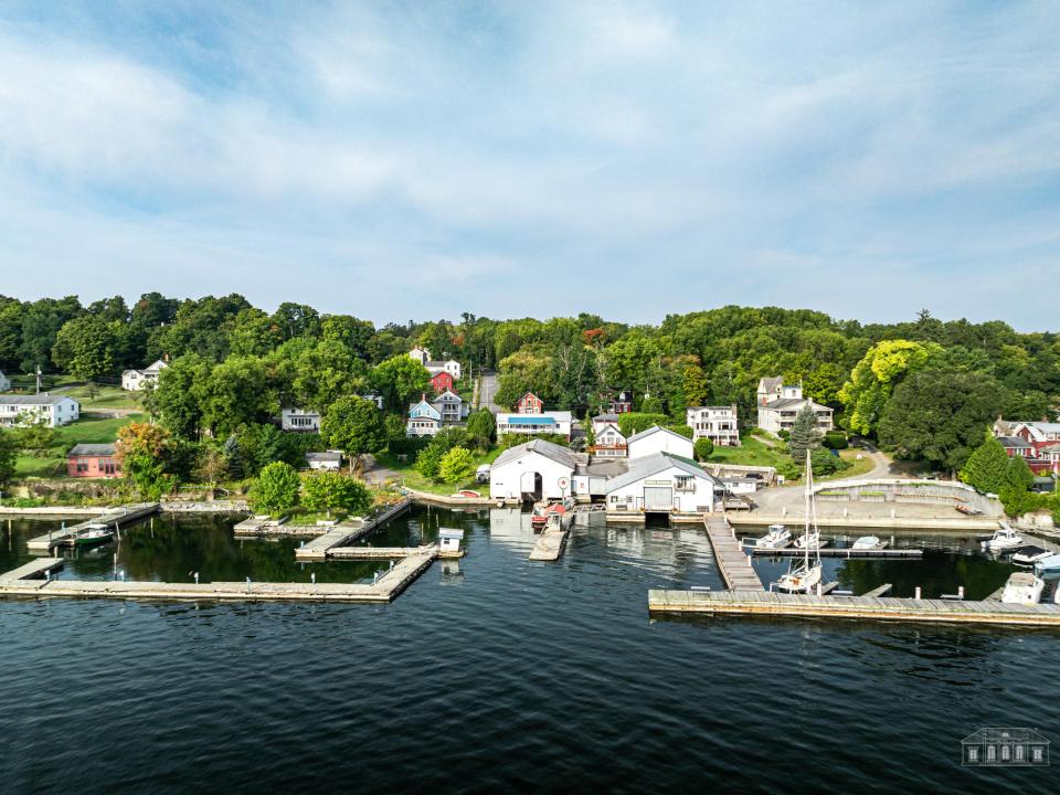 2270 Main St Essex-10