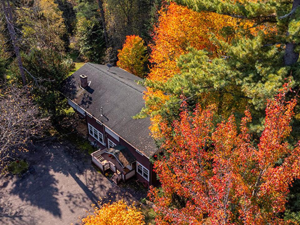 LakePlacidHomeOnCobbleHillRoad_A_Exterio