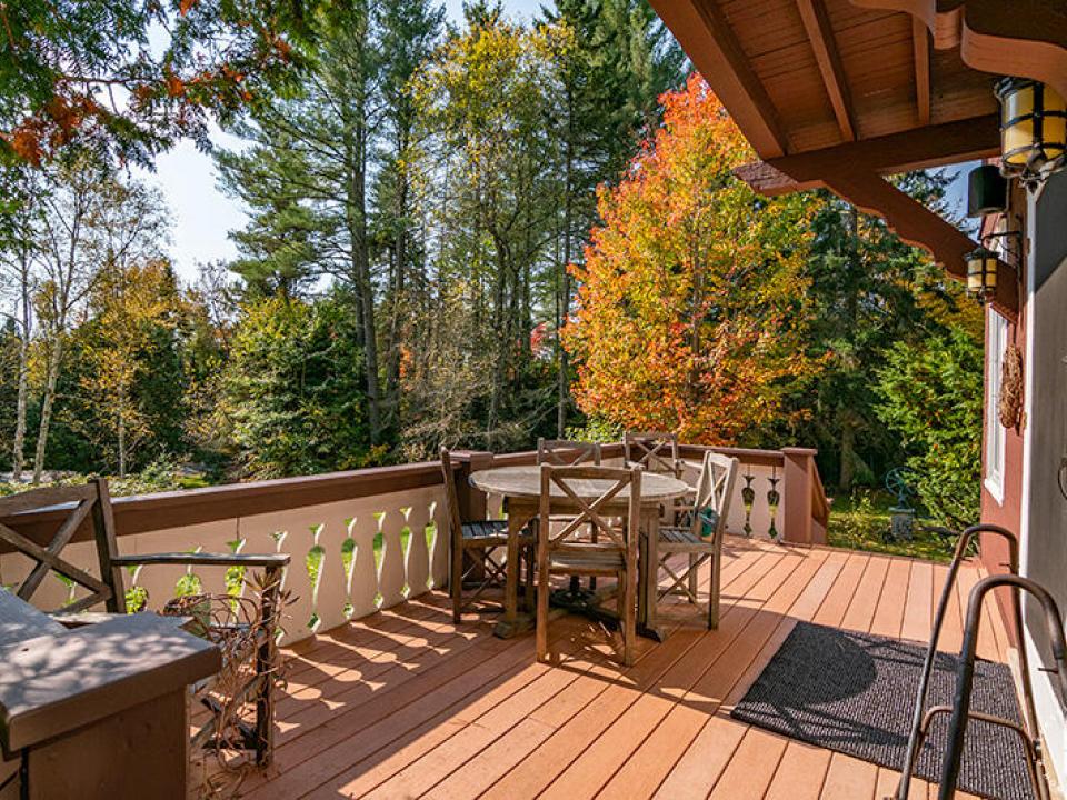 LakePlacidHomeOnCobbleHillRoad_Deck_L