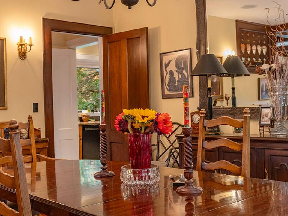 LakePlacidHomeOnCobbleHillRoad_DiningRoo