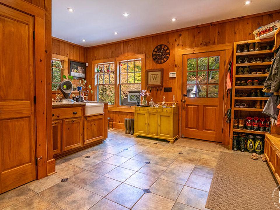 LakePlacidHomeOnCobbleHillRoad_MudRoom
