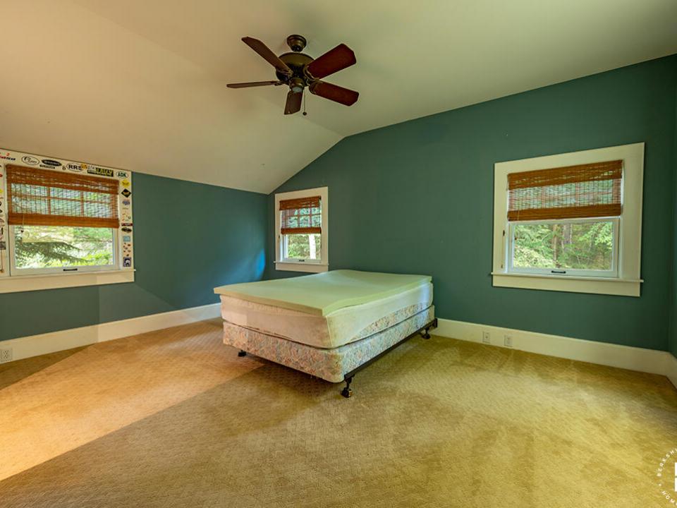 HistoricLakePlacidHome_Bedroom4