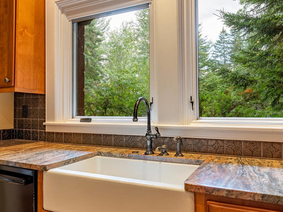 HistoricLakePlacidHome_Kitchen_Sink_V