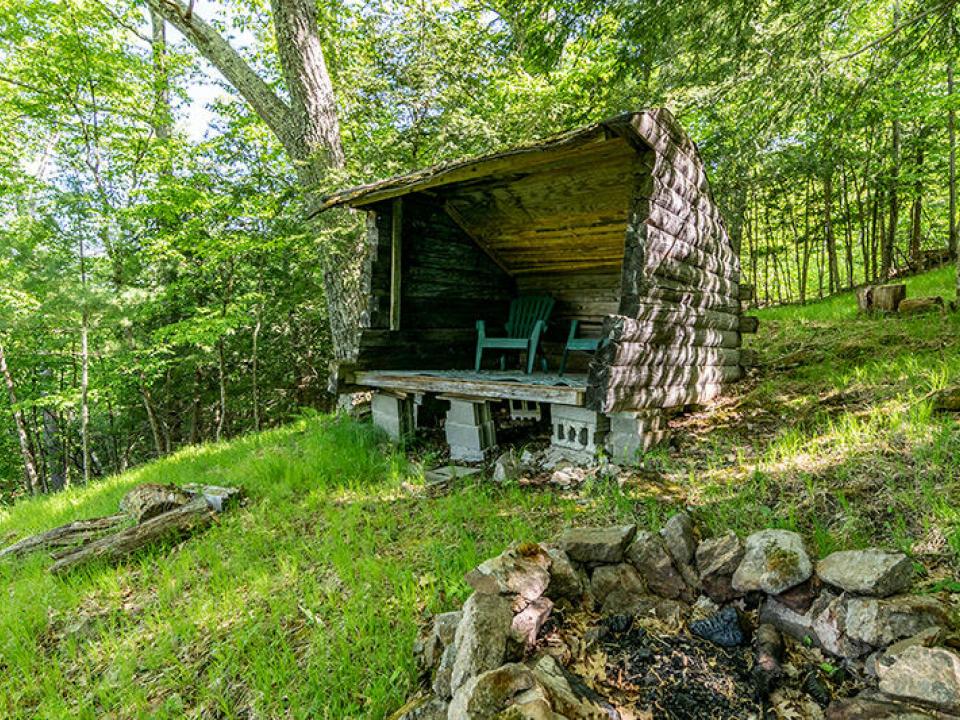 101AkerWood_LeanTo