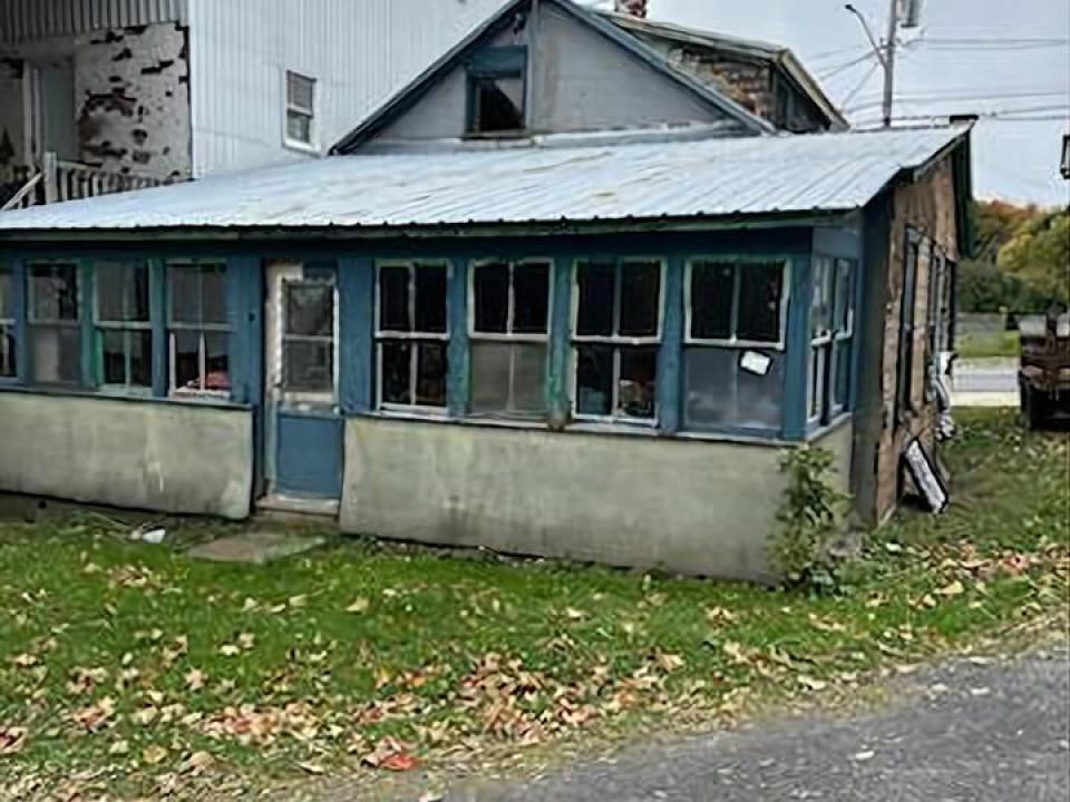 16 Depot 1 16 Depot 1