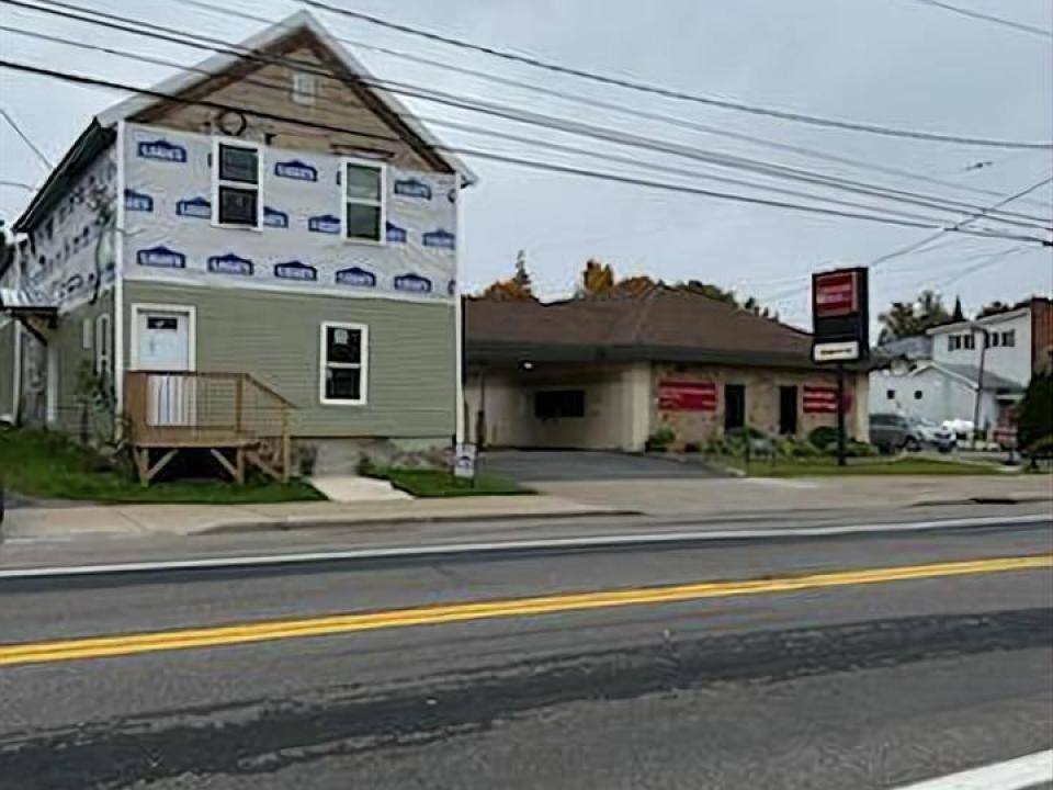 184 Main 1 184 Main 1