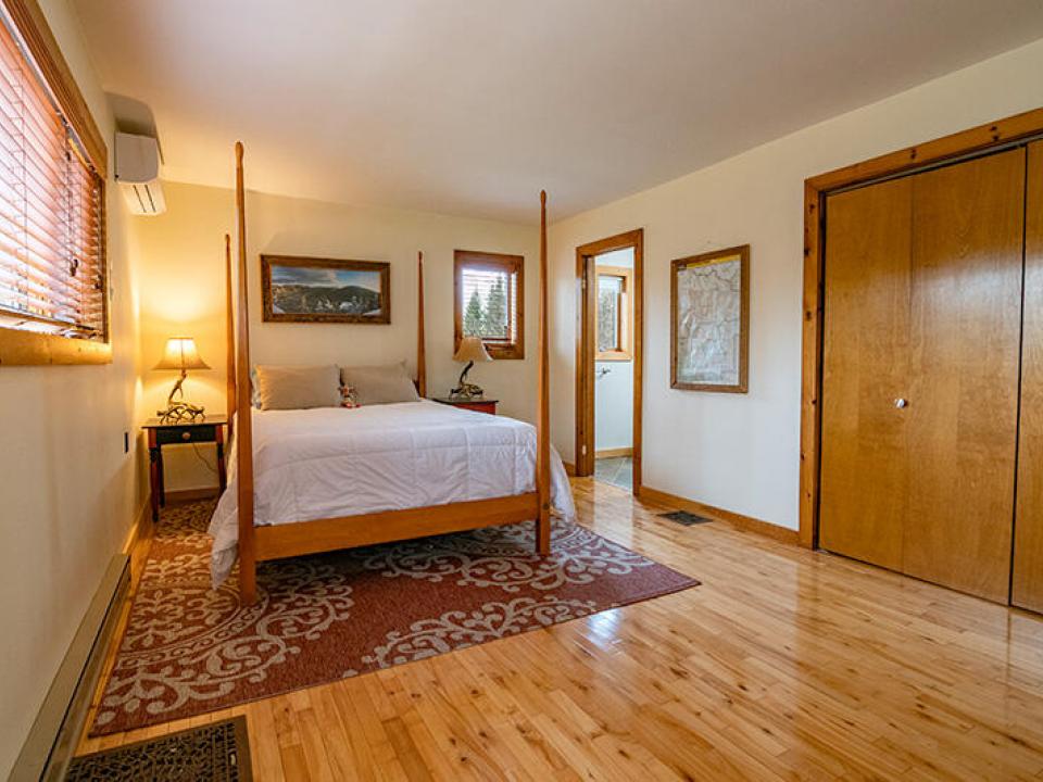 LakePlacidHomeOnCascadeRoad_Bedroom1