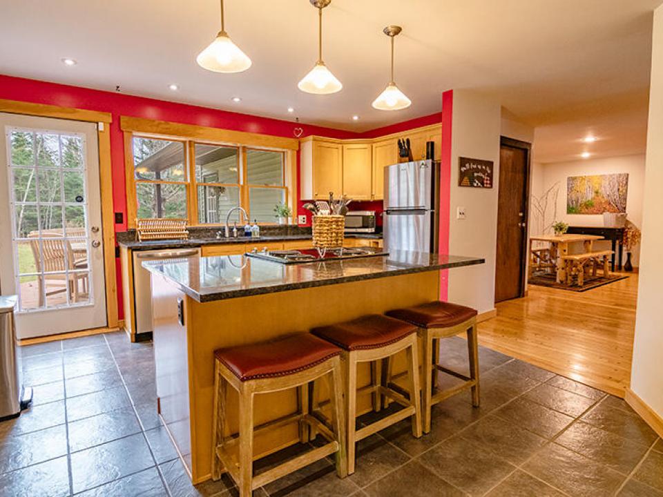 LakePlacidHomeOnCascadeRoad_Kitchen_L