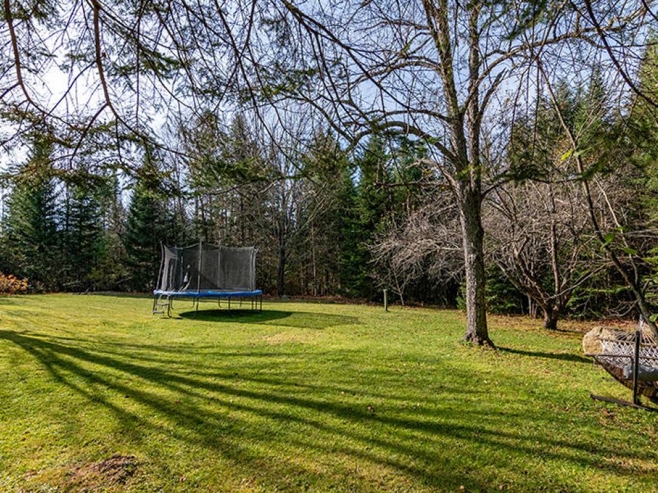 LakePlacidHomeOnCascadeRoad_Yard