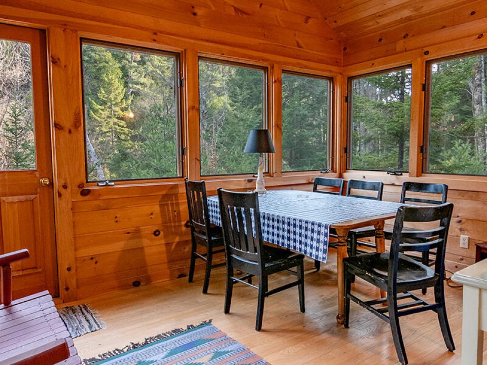 KeeneCabinOnBaxterMountainWay_Sunporch_V