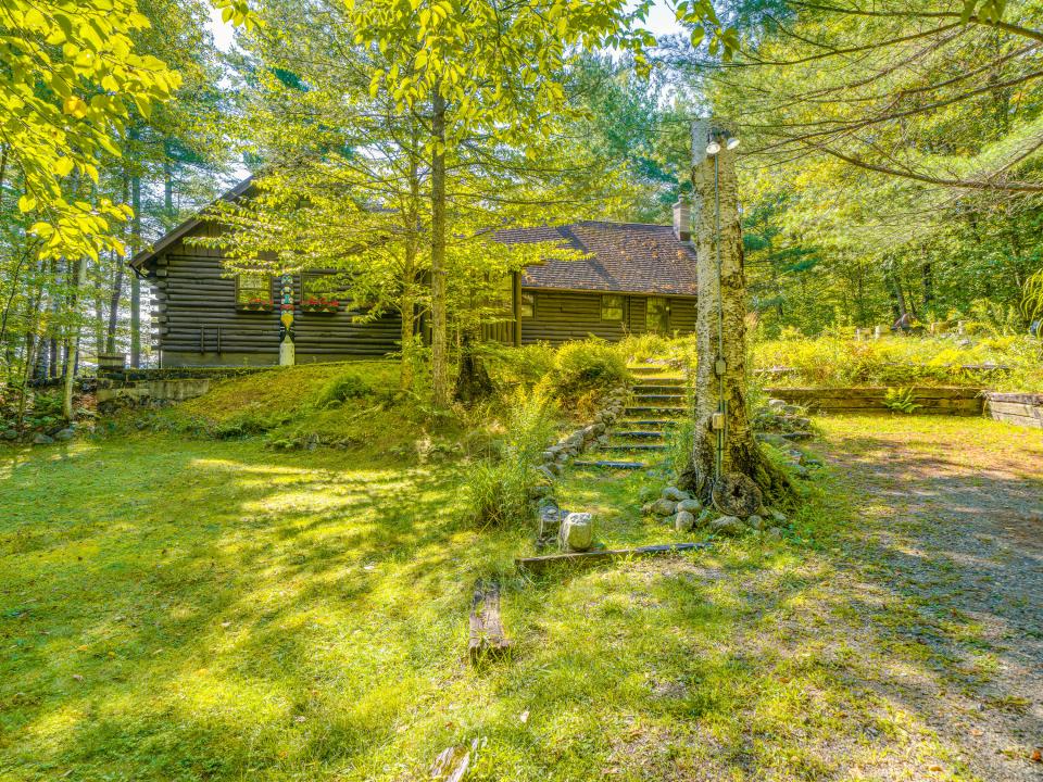 10 Gull Pond Rd-49