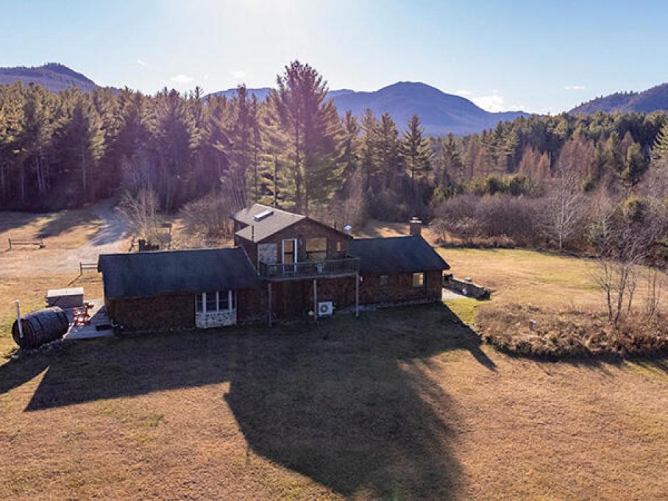 CampBeaverCreekInWilmington_A_Exterior_B