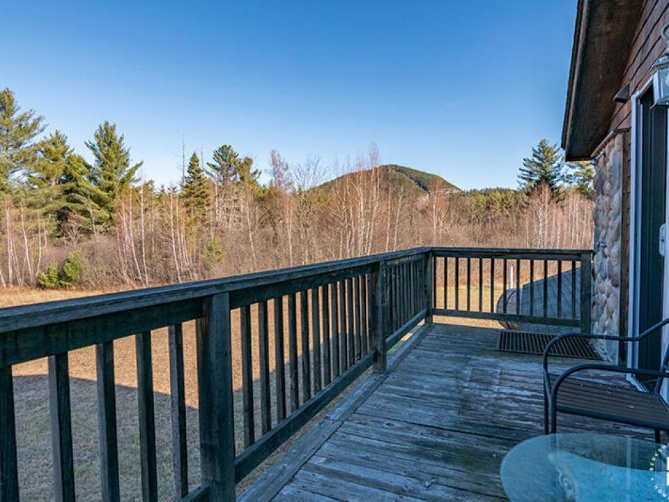 CampBeaverCreekInWilmington_Bedroom1_Bal