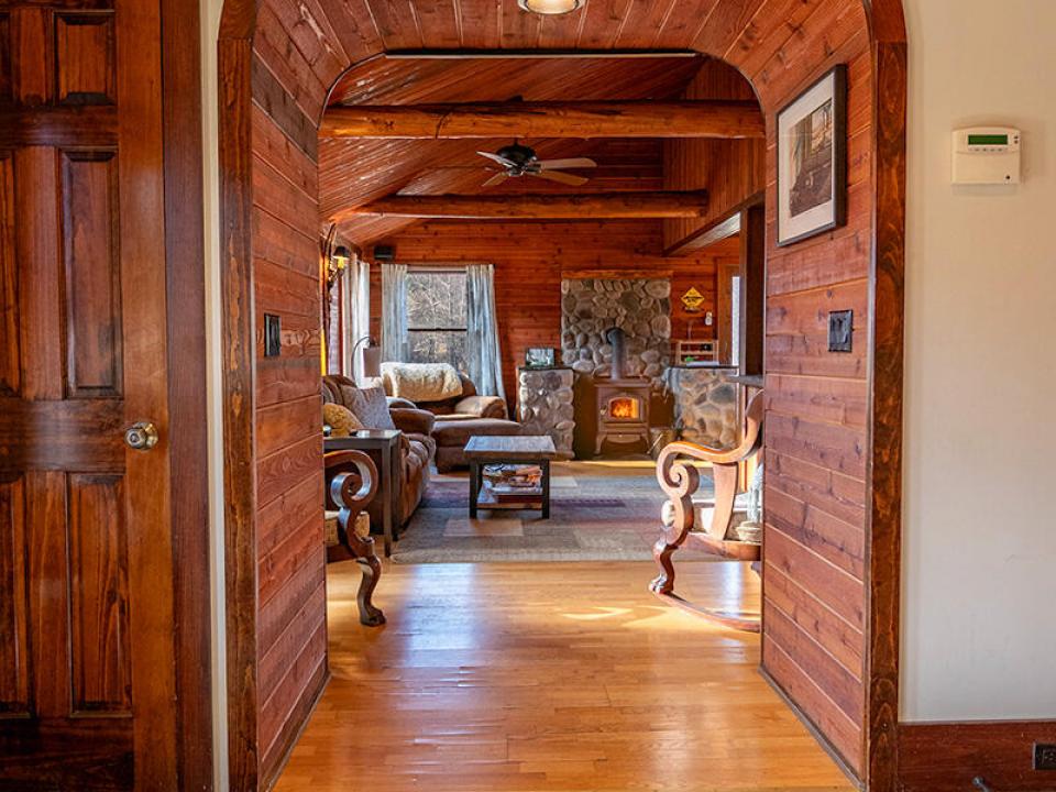 CampBeaverCreekInWilmington_Doorway_To_L