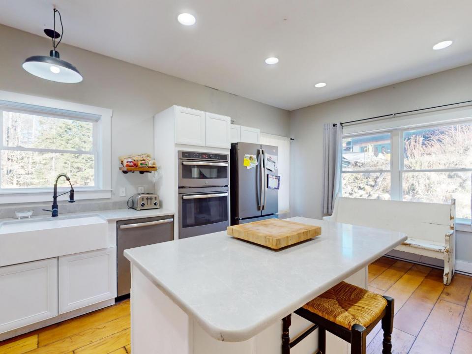 79-McKinley-St-11232024_103350-2 (Copy)