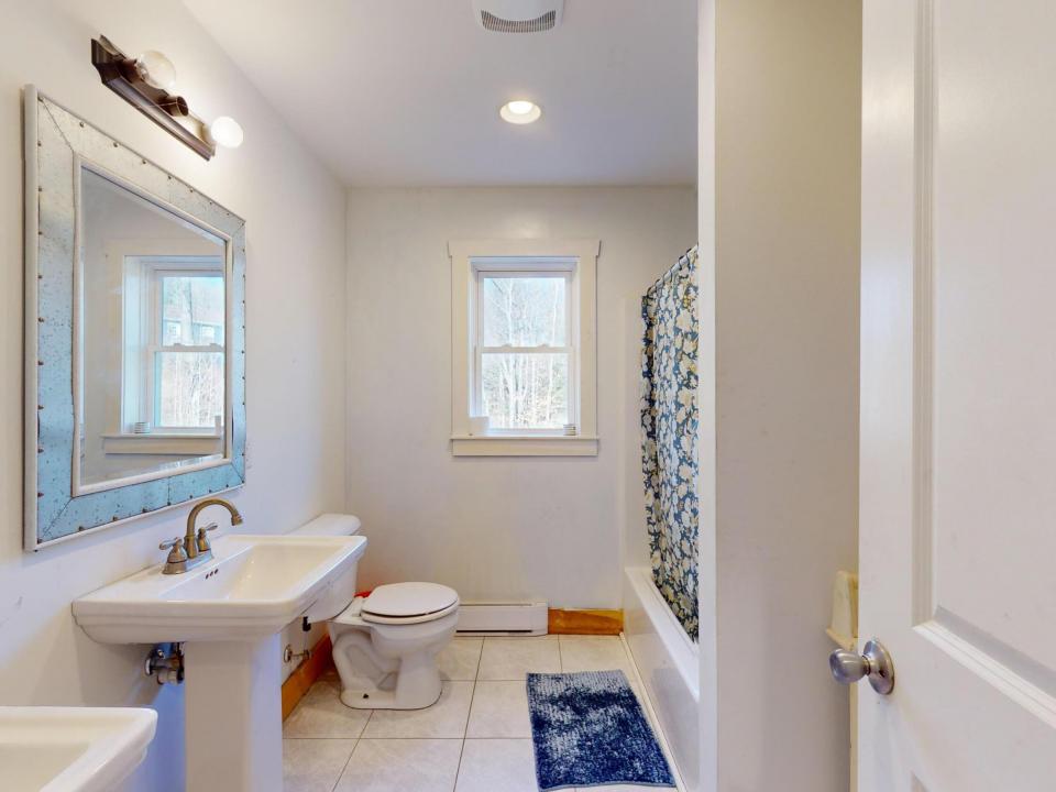 Upstairs Bathroom 1