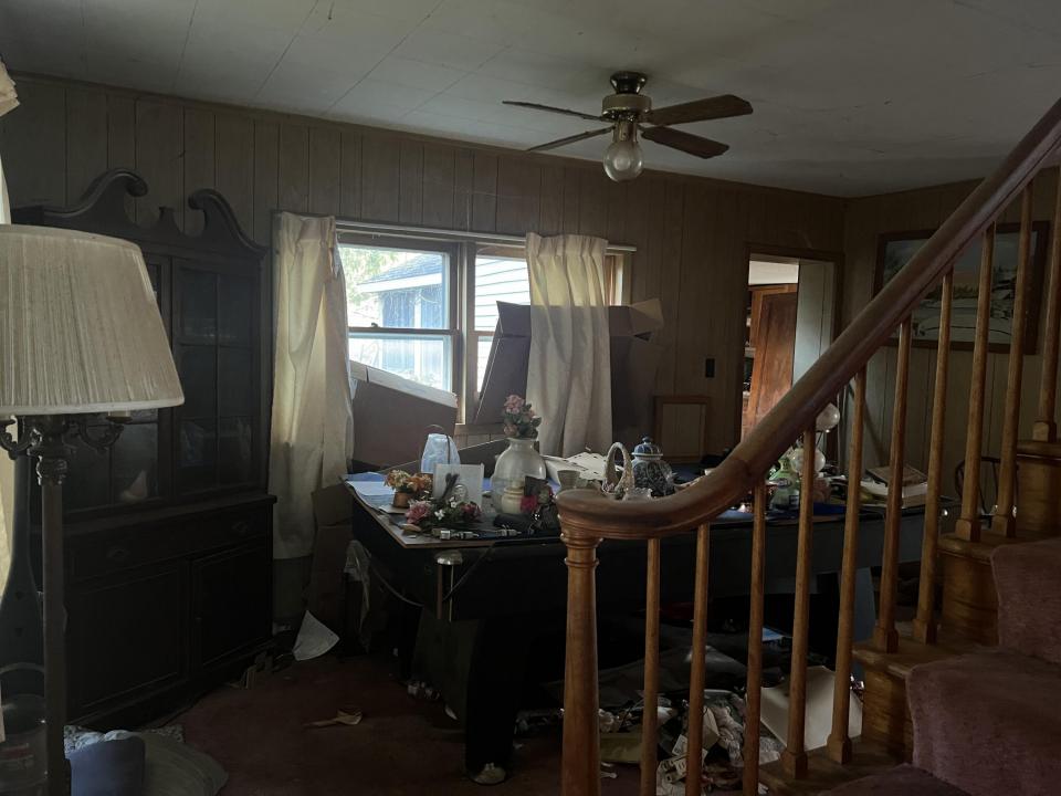 6EE14301-249C-4A67-9275-283BEC53E3C3