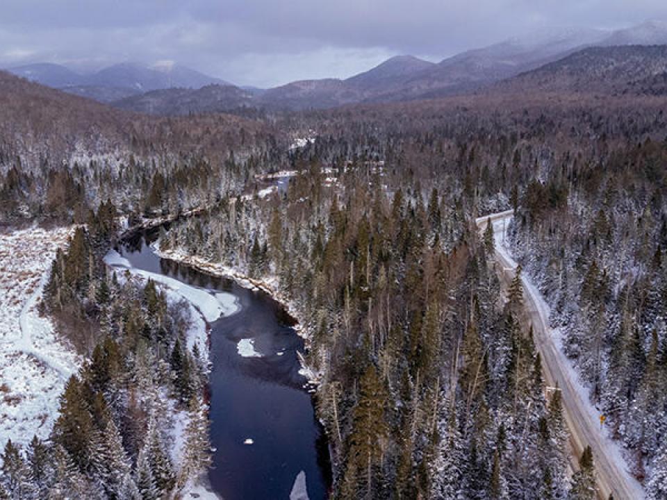 RiverRoadLotInLakePlacid_A_AusableRiver