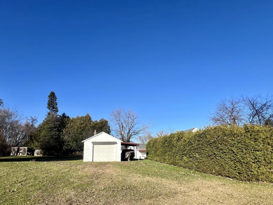 12 Bloomer Street, Altona, NY