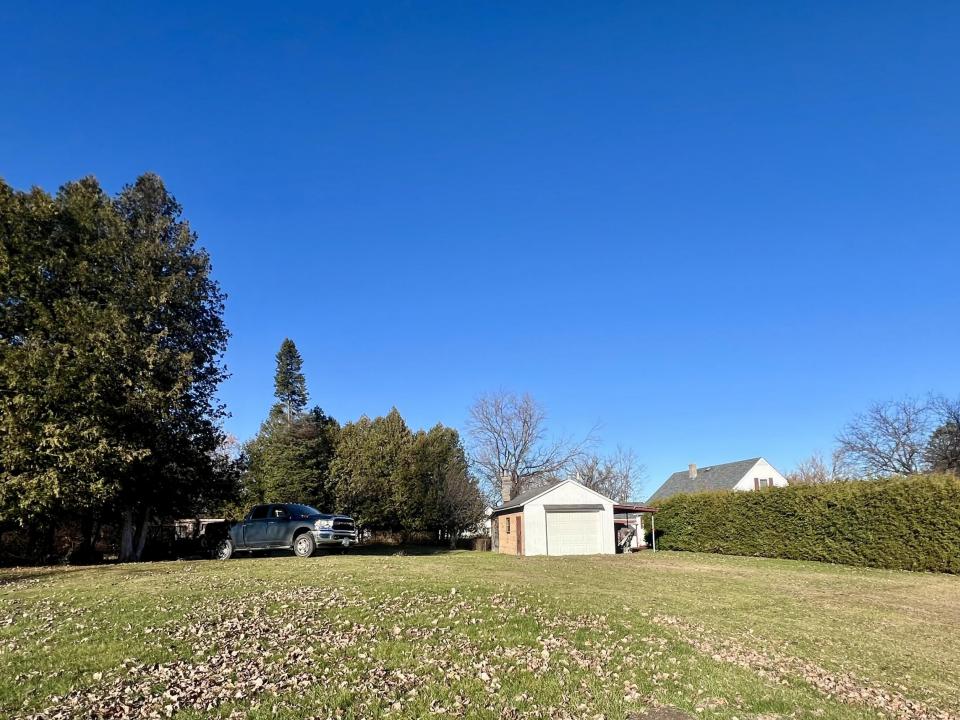 12 Bloomer Street, Altona, NY