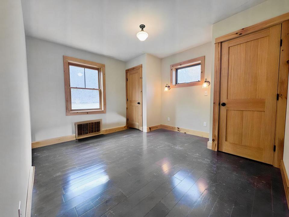 FIRST FLOOR BEDROOM