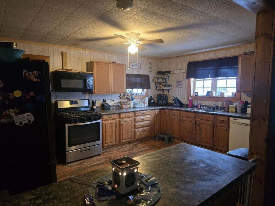 brown kitchen