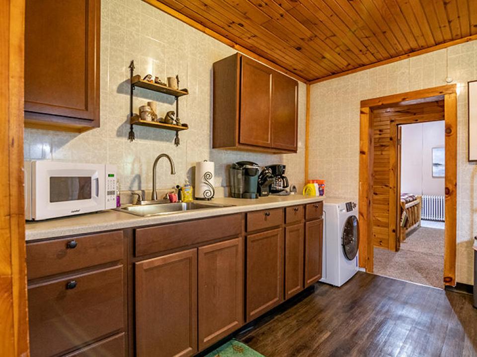 ApartmentOnSentinelRoad_Kitchen_Sink