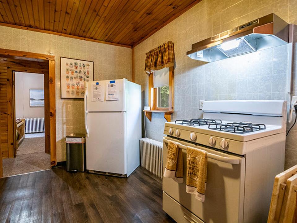 ApartmentOnSentinelRoad_Kitchen_Stove