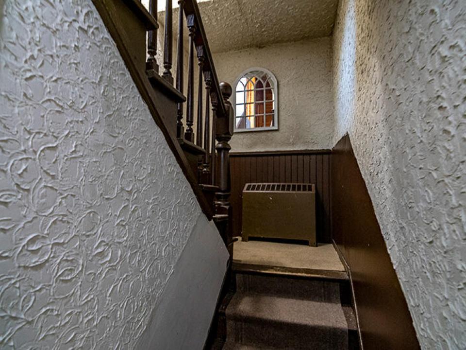 ApartmentOnSentinelRoad_StairsToApartmen