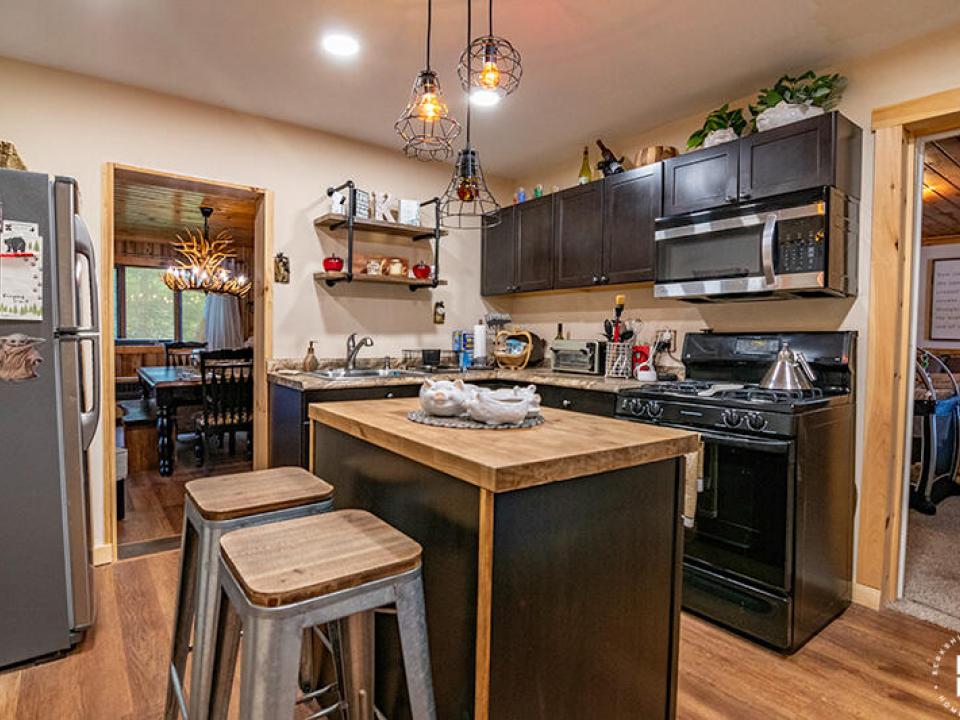 SentinelApartment_Downstairs_Kitchen_Bre