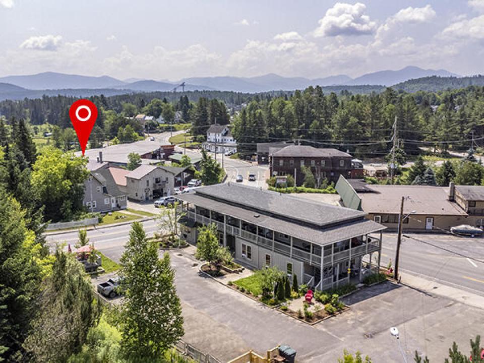 DuplexOnSentinelRoad_A_Exterior_SkiJumps