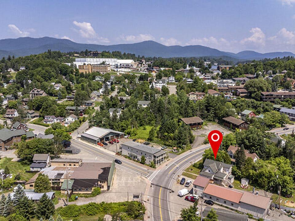 DuplexOnSentinelRoad_A_Exterior_To_Town