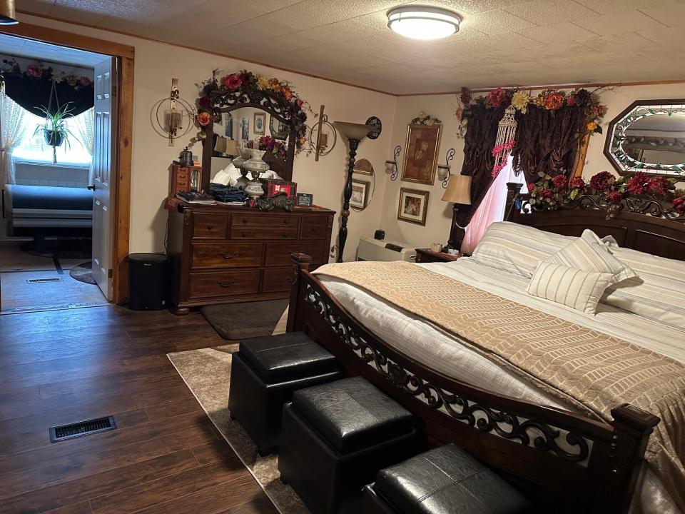 37 Fields Way Master bed 2