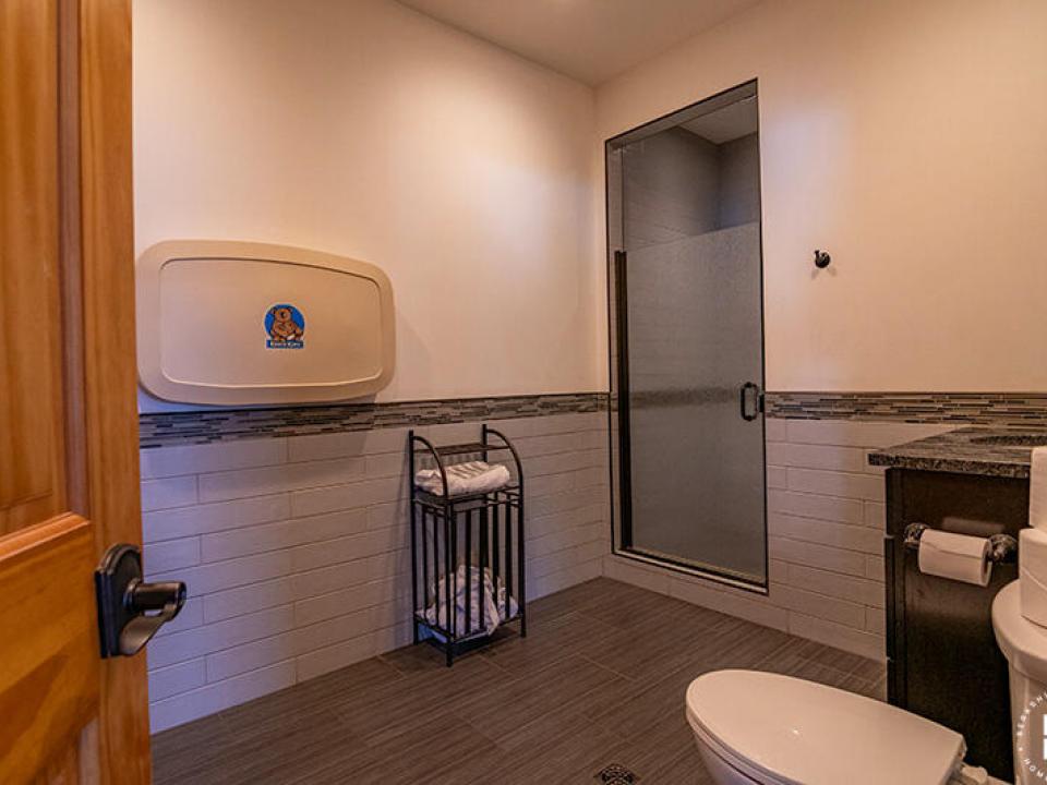 LakePlacidCommercialBuildingOnSaranacAve