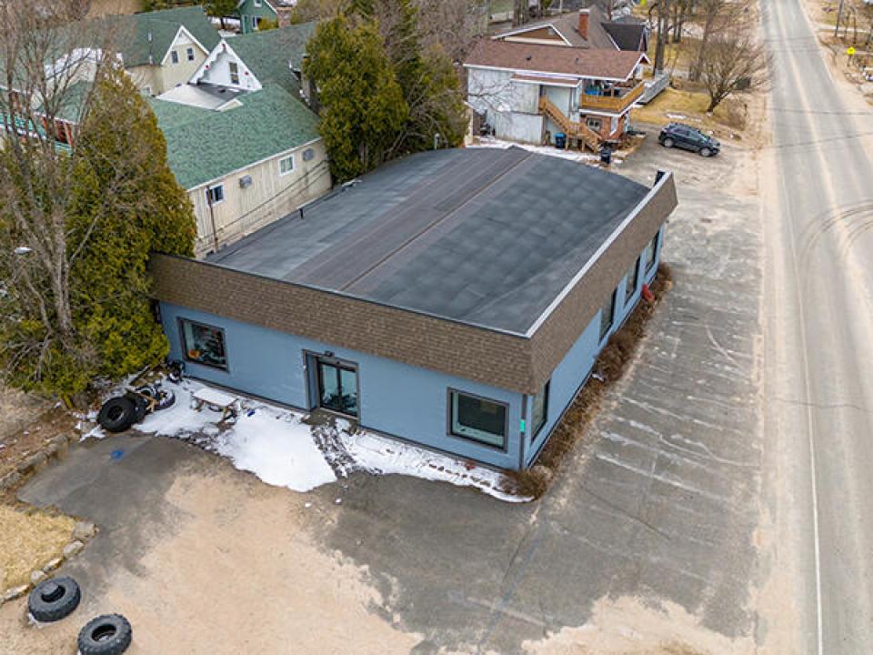 CrossfitBuilding_April_A_Exterior