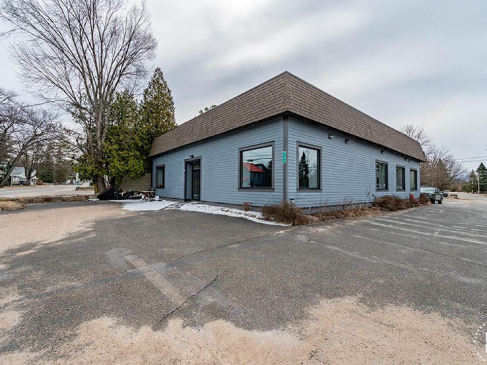 CrossfitBuilding_April_Exterior