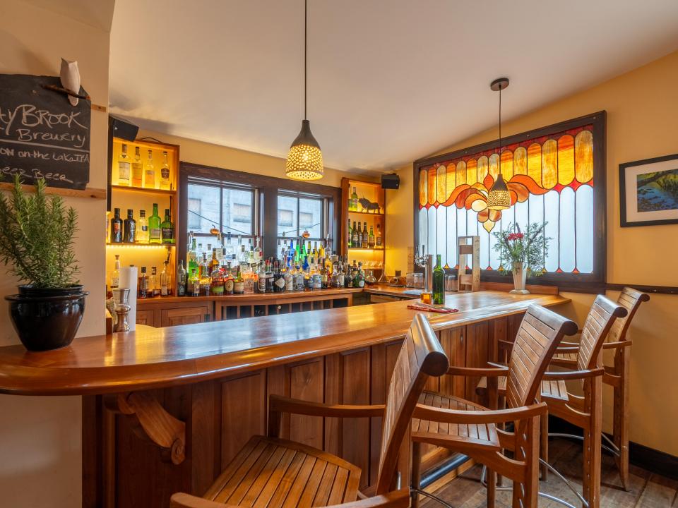 Fiddlehead Restaurant SL-35