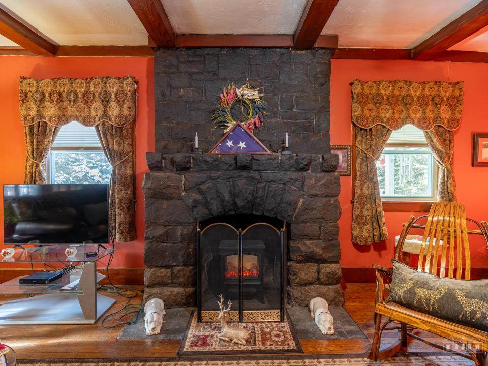 48 Old Lake Colby Rd SL-18