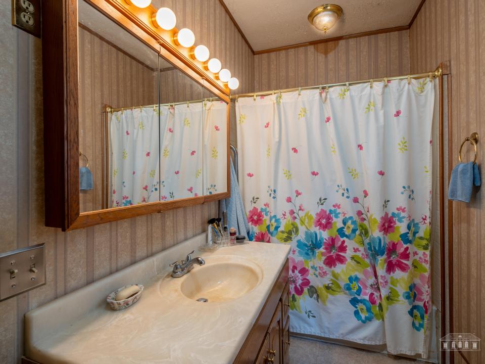48 Old Lake Colby Rd SL-36
