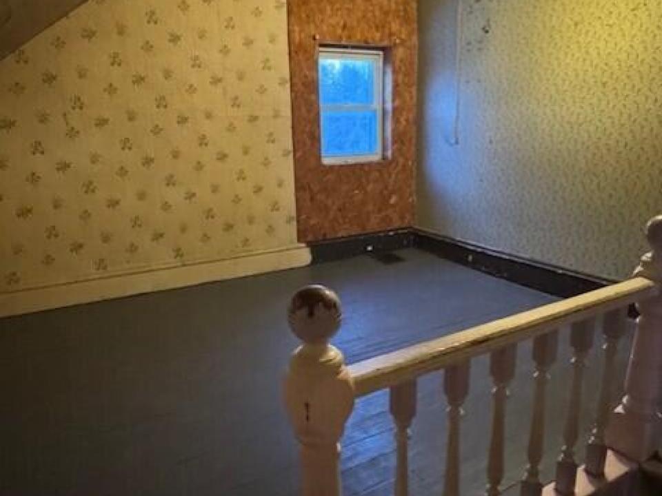 Den or sitting area