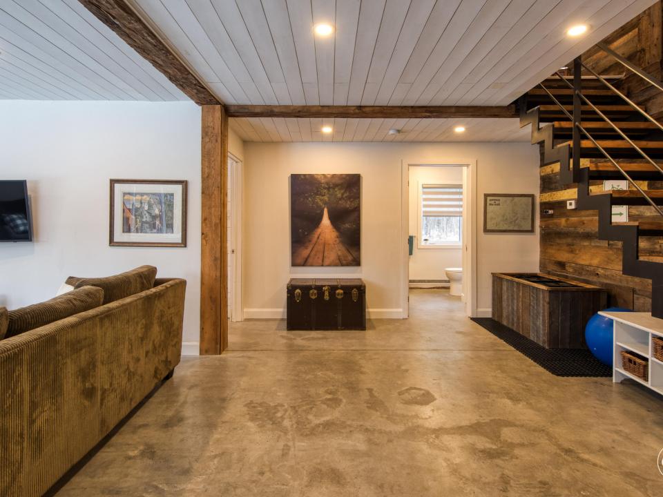 MUDROOM